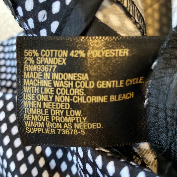 EUC like new black and white Worthington capris pants size 10P - Picture 4 of 8